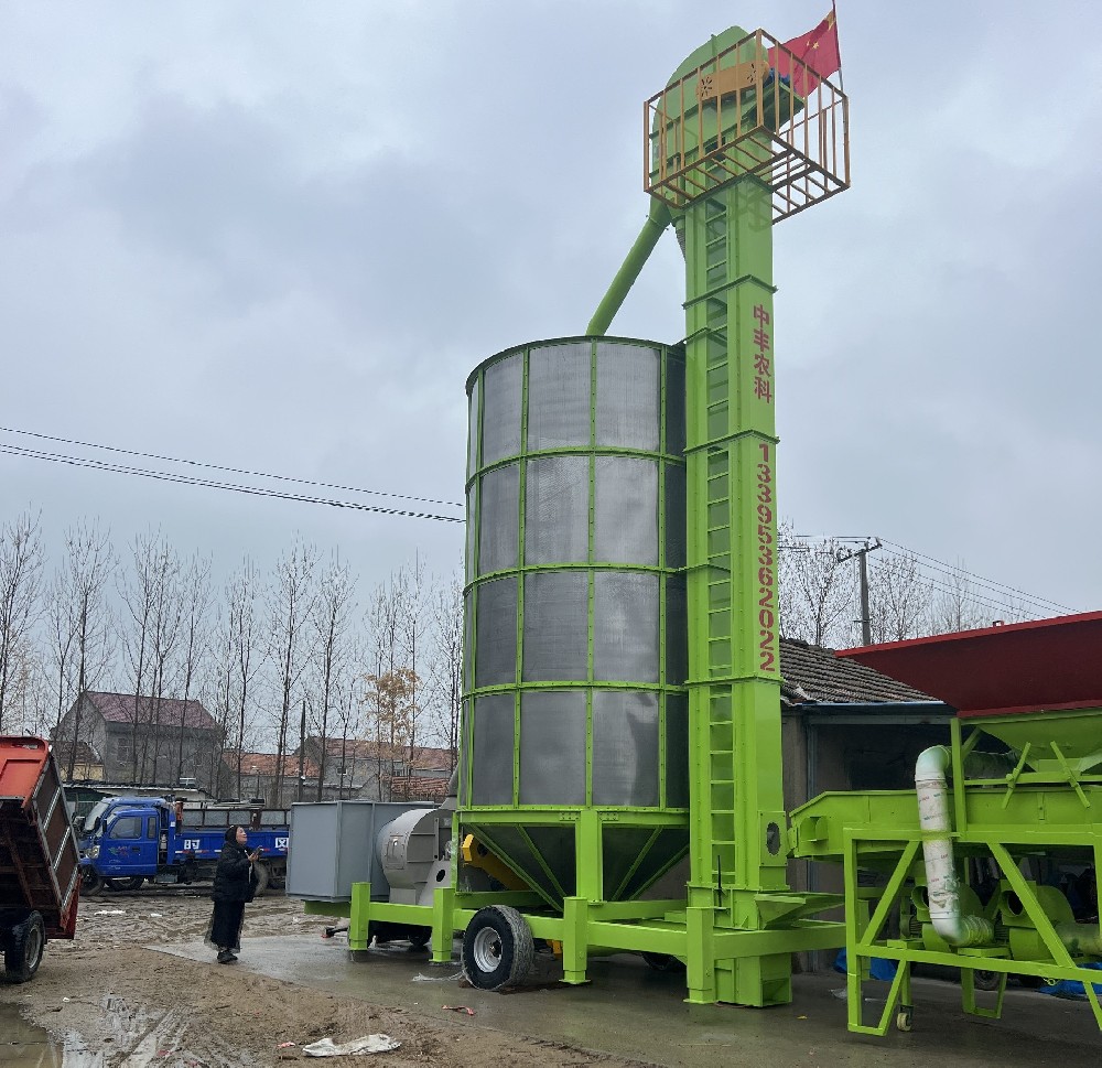  移动式粮食烘干机：解决农民烘干难题的利器